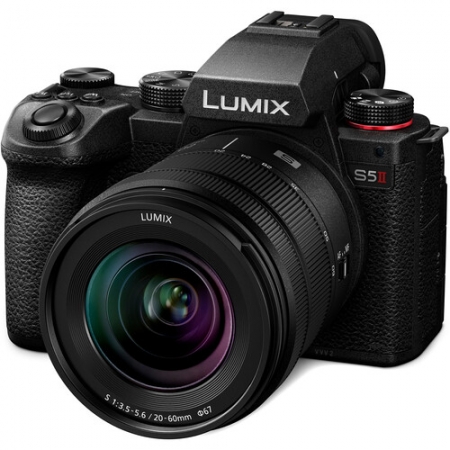 Panasonic Lumix S5 II + S 20-60mm f/3.5-5.6